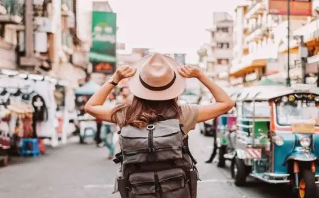 How to Avoid Tourist Traps