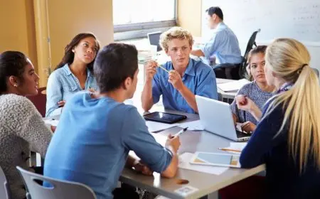 How to Foster Collaboration in the Classroom