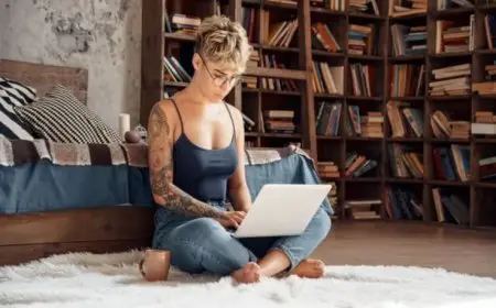 How to Start a Side Hustle to Boost Your Career